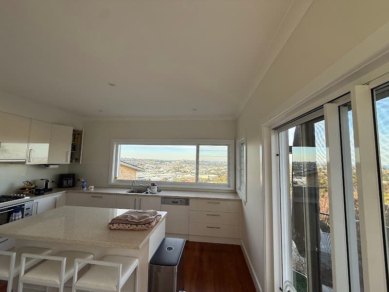 Modern Effect Pty Ltd painter work in Point Clare