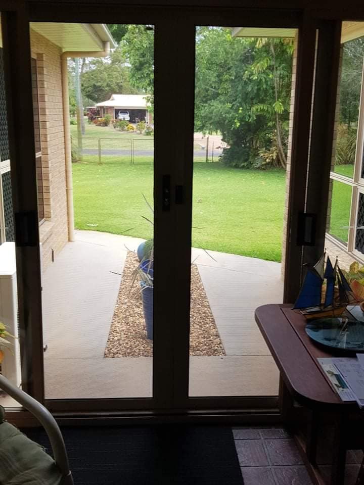Modern Window Furnishings curtains & blinds work in Bundaberg East
