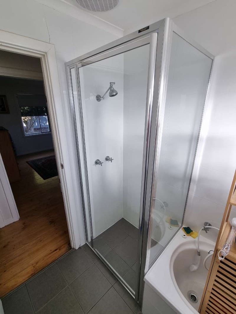 Mount Glass & Glazing glass & glazier work in Mount Gambier