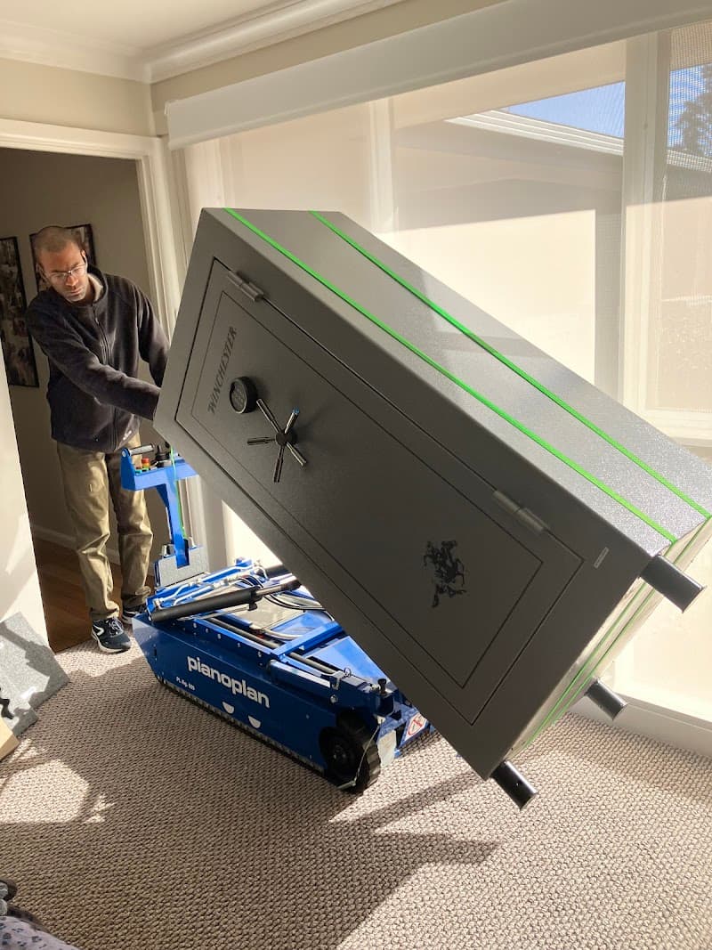 Move Lock and Store removalist work in Tyabb