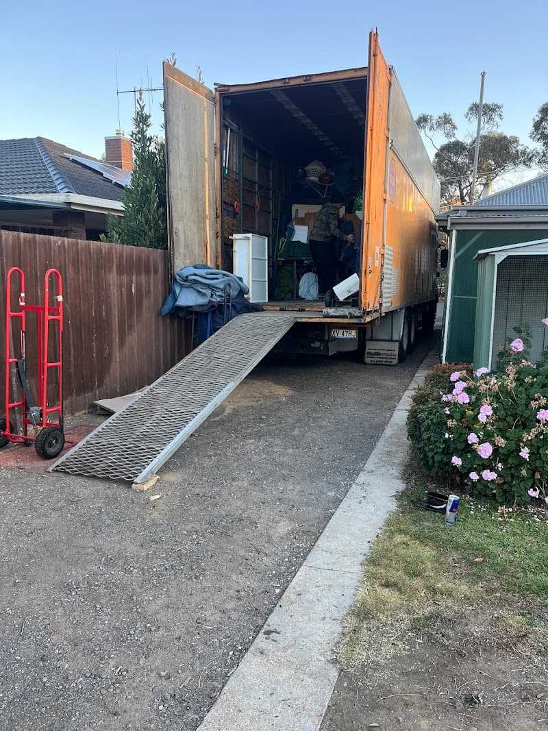 MoveJust4U removalist work in Cranbourne