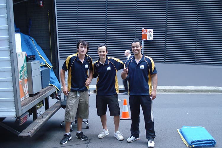 Moving Mates Removals removalist work in Throsby