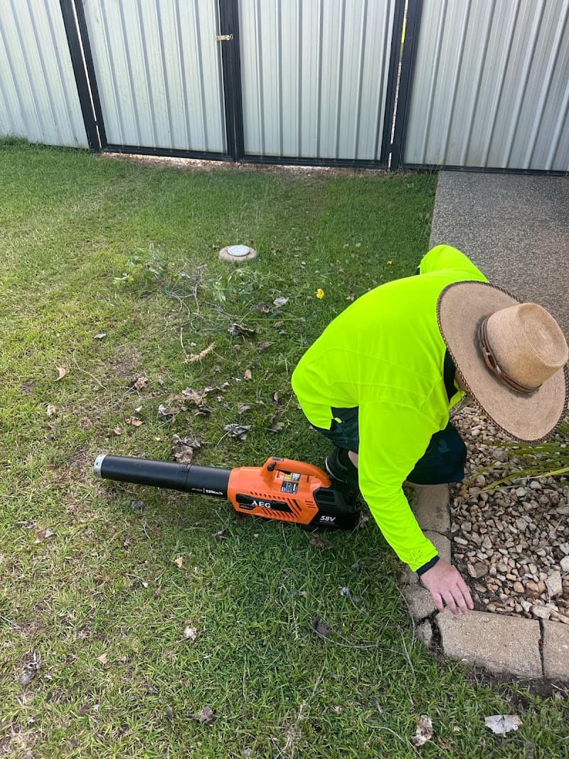 Mow810 lawn care work in Lyons