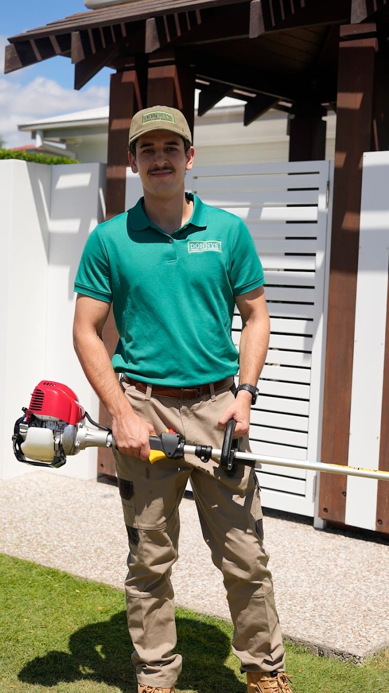 MowLocal gardening work in Cleveland