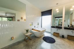 Mr Glass