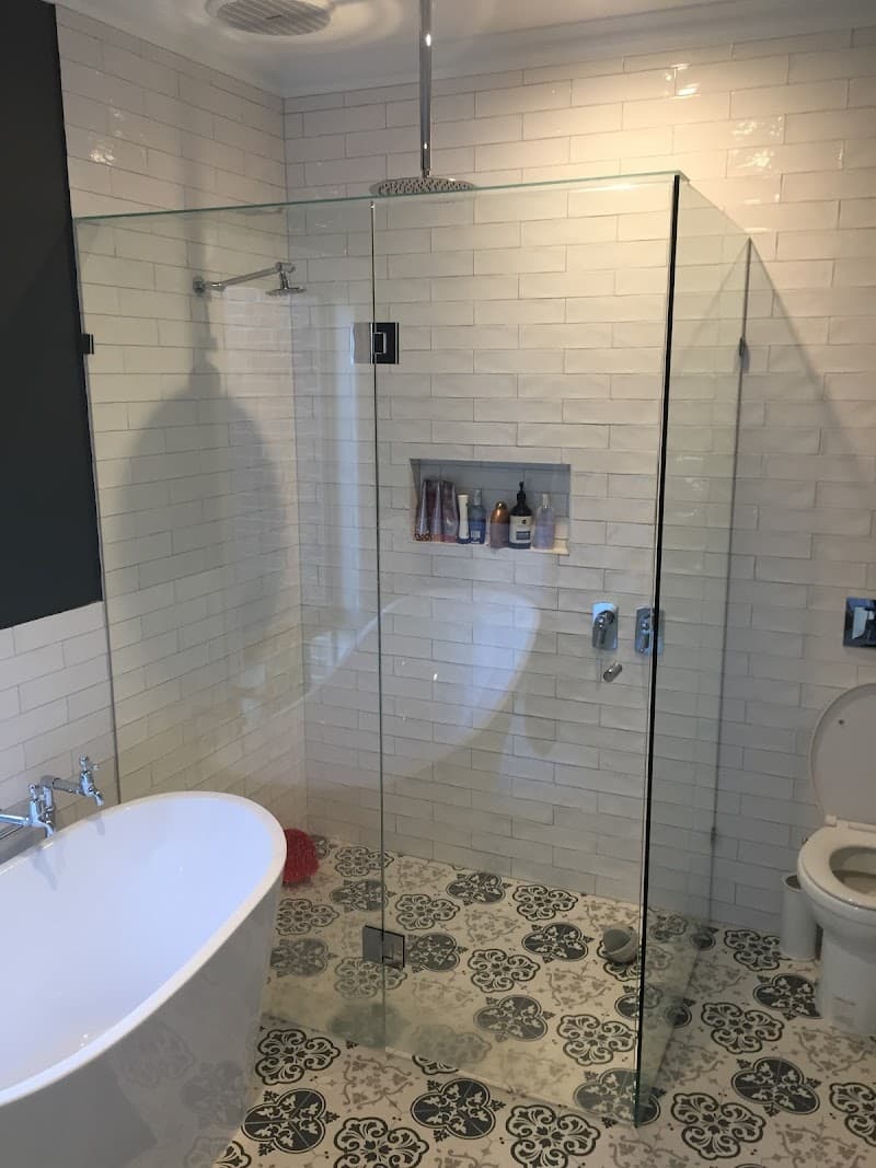 Mr Glass glass & glazier work in Rye