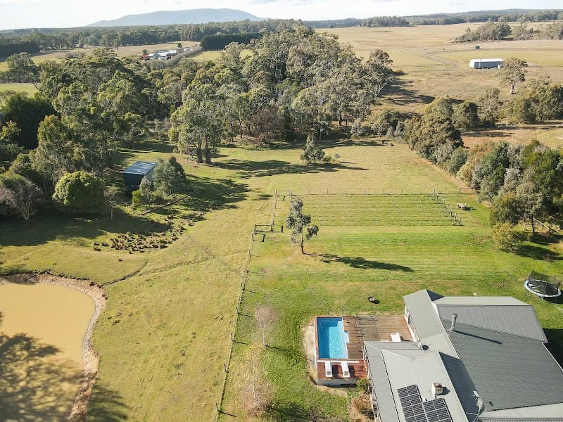 Narellan Pools Central Victoria pool builder work in Bendigo