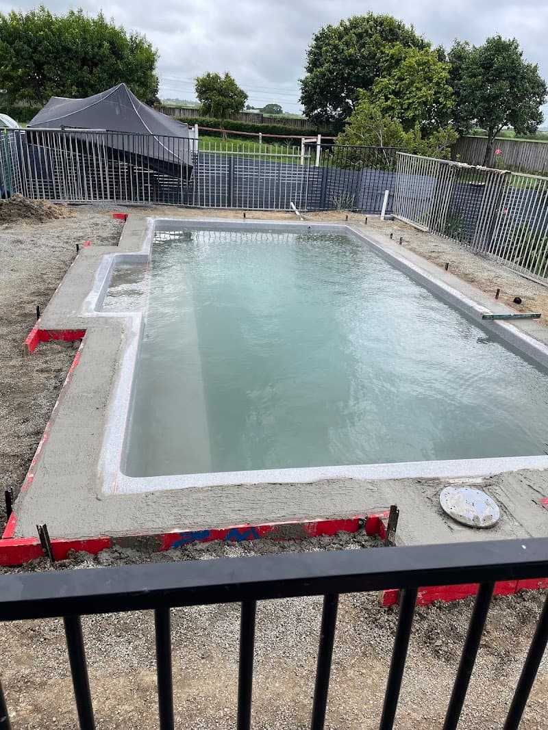 Narellan Pools Mackay pool builder work in North Mackay