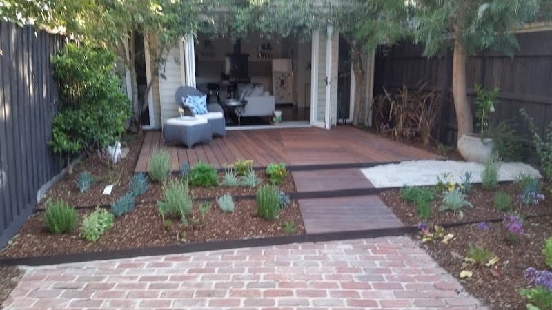 Natural Gardeners gardening work in East Geelong