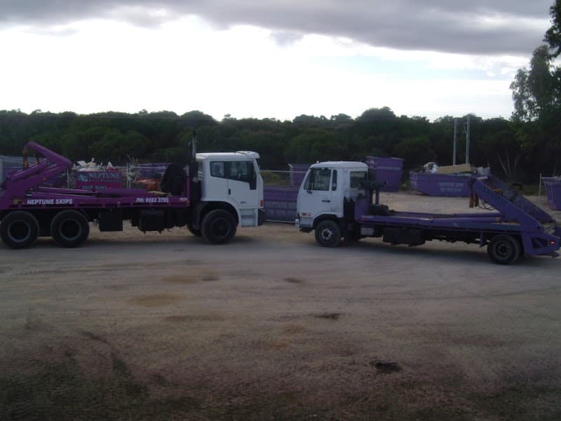 Neptune Skip Bins rubbish removal work in Port Kennedy
