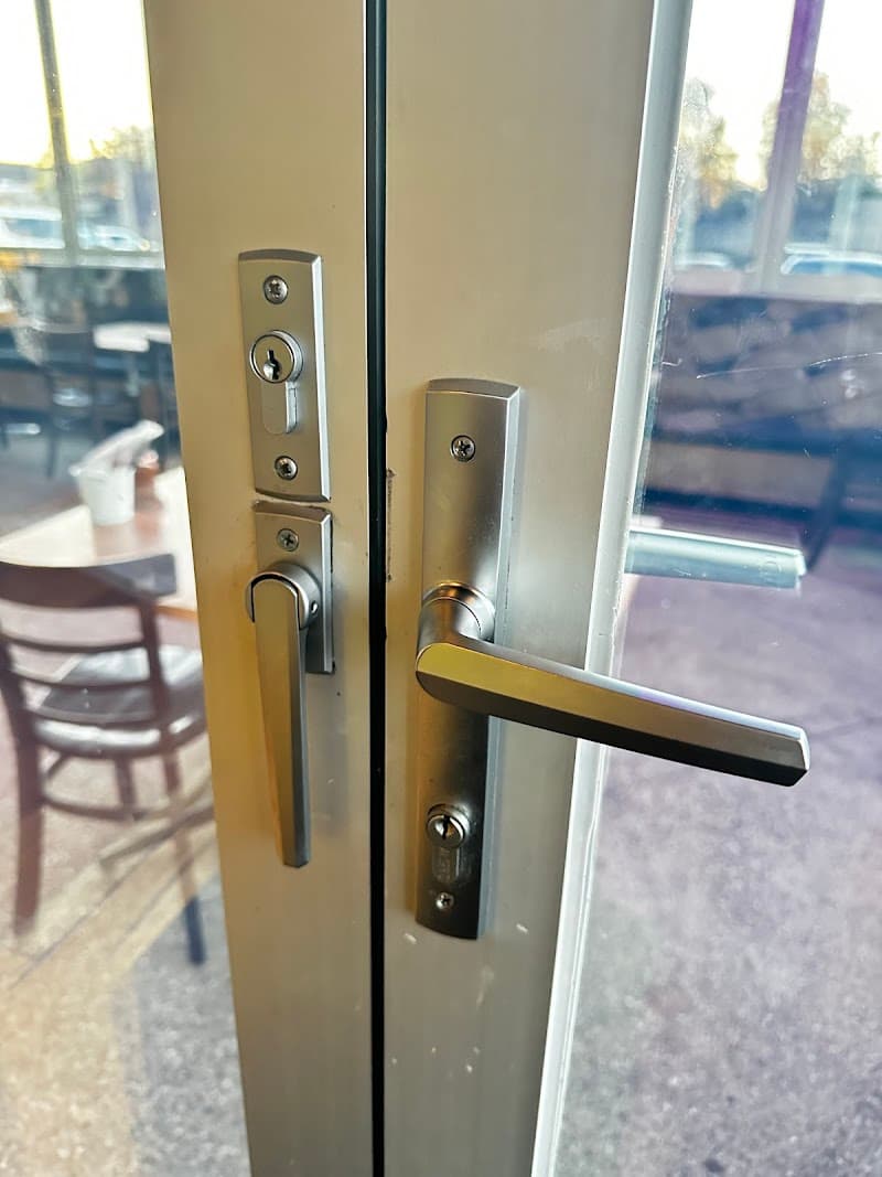 New Age Locksmith locksmith work in Carrum Downs
