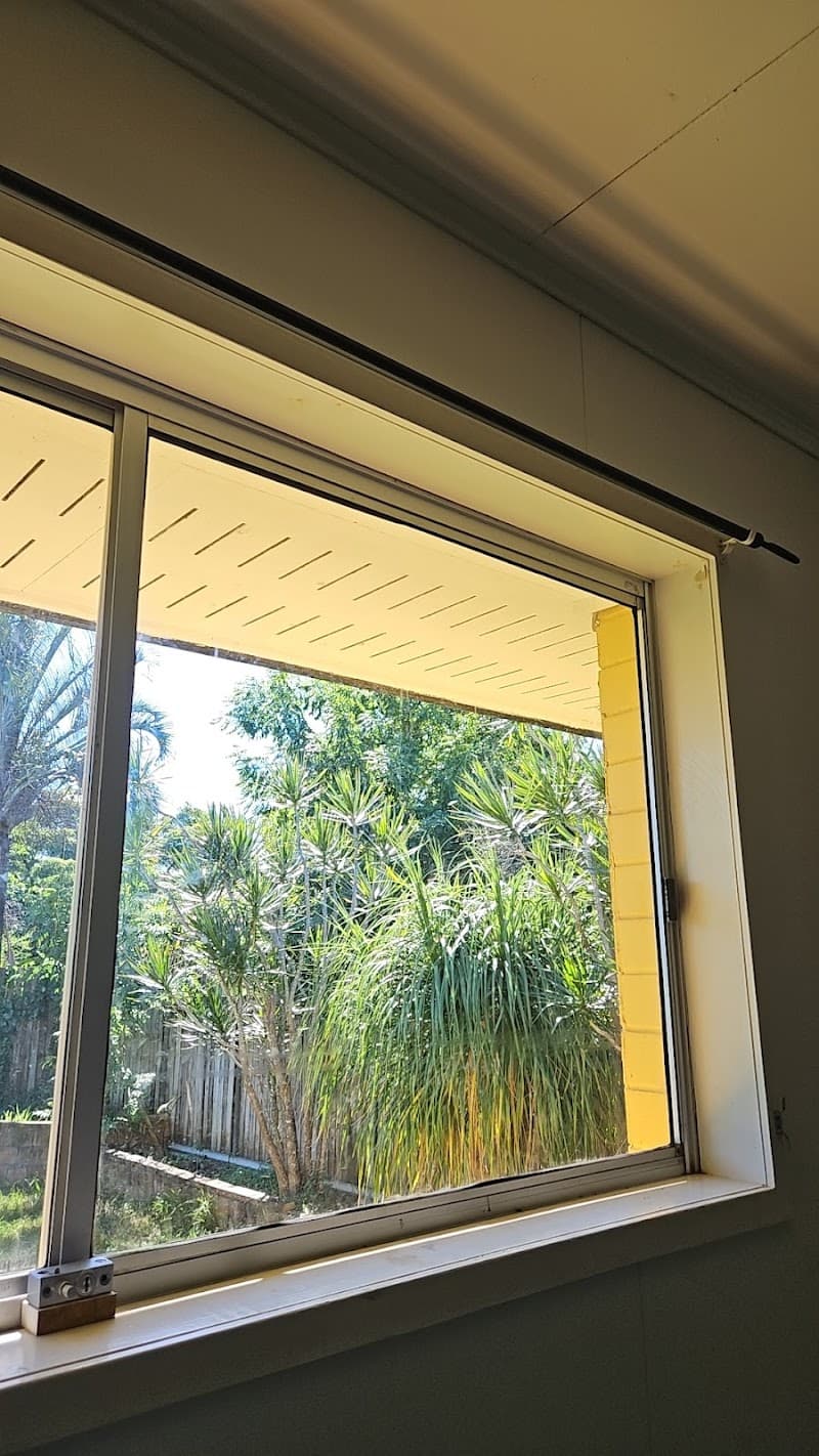 New Look Glass & Glazing glass & glazier work in Deception Bay