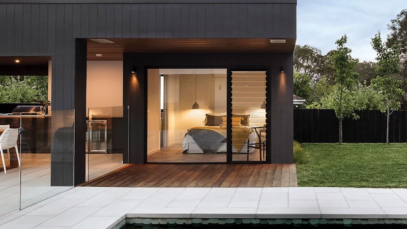 Newcastle Glass & Aluminium glass & glazier work in Broadmeadow