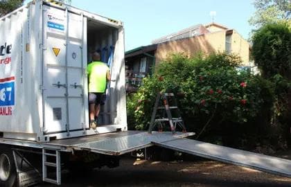 Newcastle Moving And Storage removalist work in Tomago