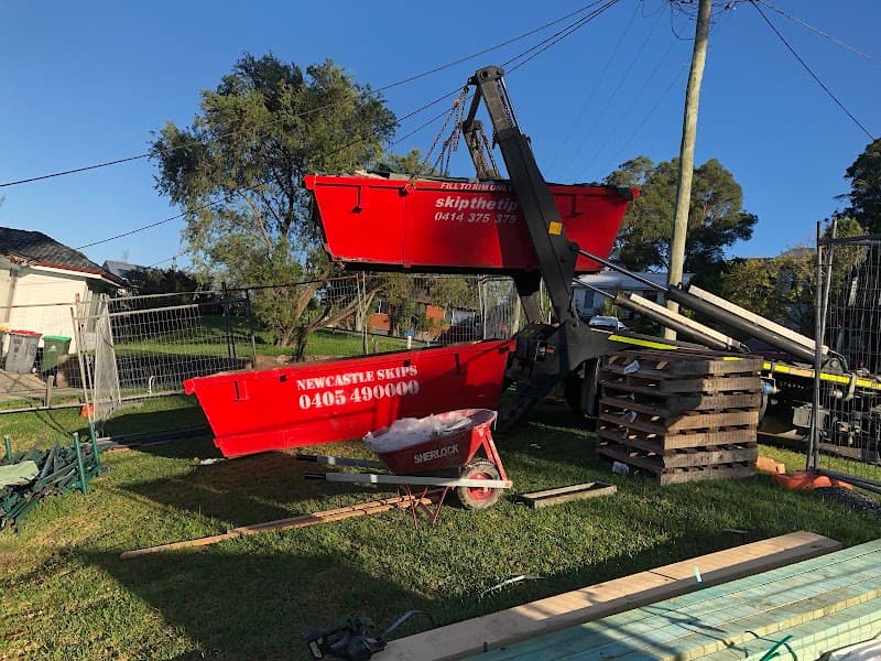 Newcastle Skips rubbish removal work in Redhead