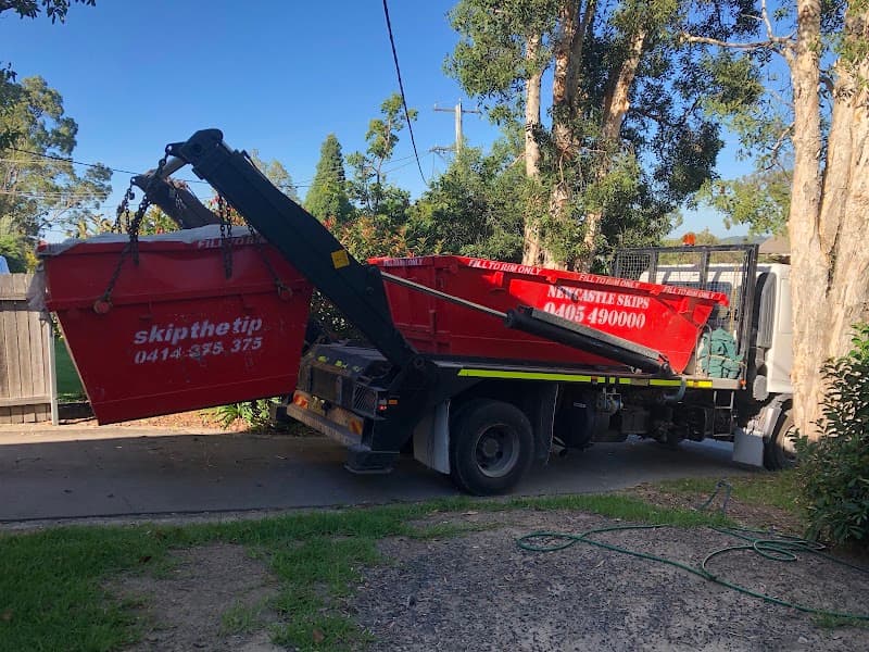 Newcastle Skips rubbish removal work in Redhead