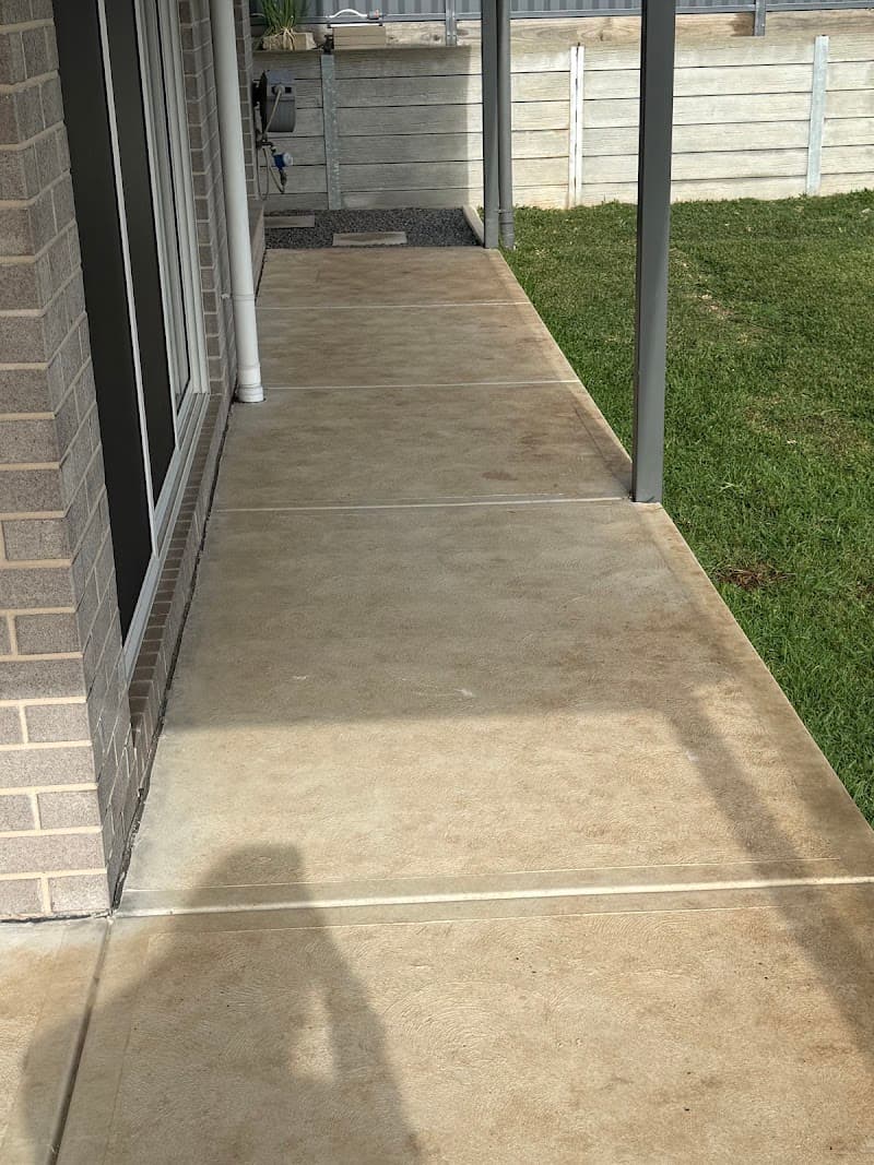 Newcastle Wash Rite gutter cleaning work in New Lambton