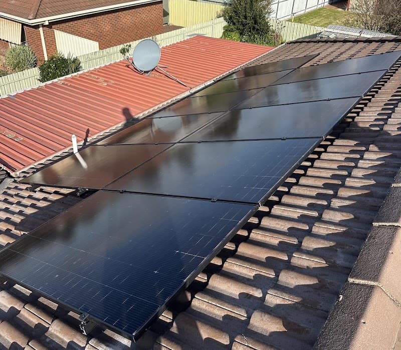 Next Generation Energy solar panel installation work in Lavington