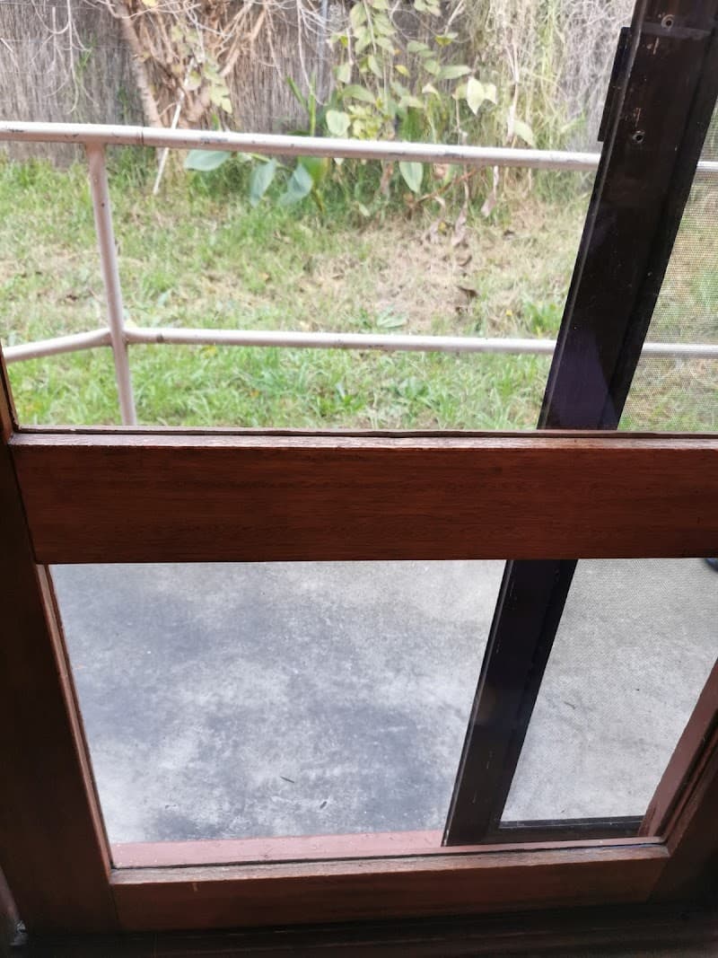 Noble Glass glass & glazier work in Noble Park