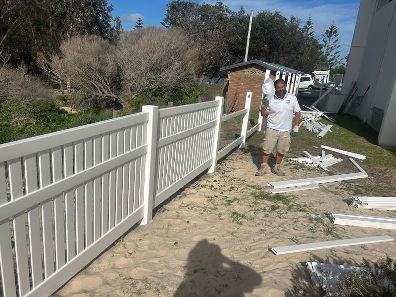 Noreast PVC Fencing and Gates fencing work in Bateau Bay