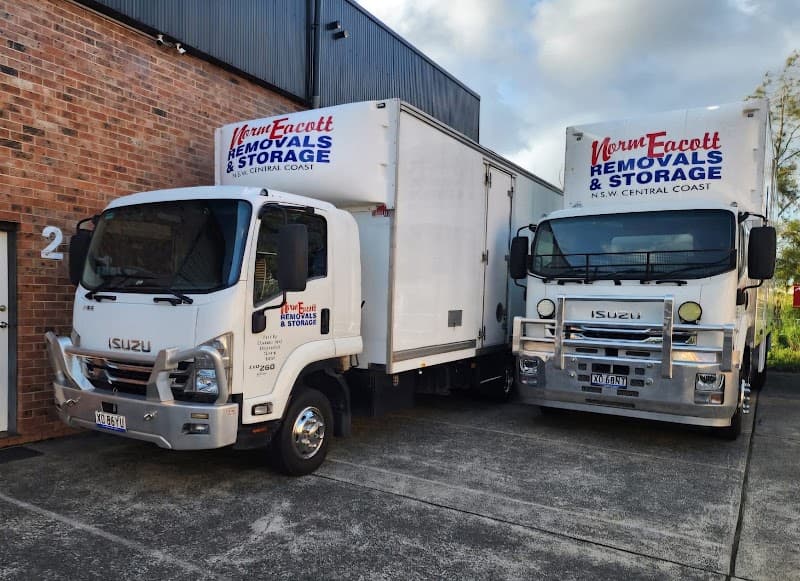 Norm Eacott Removals And Storage removalist work in Berkeley Vale