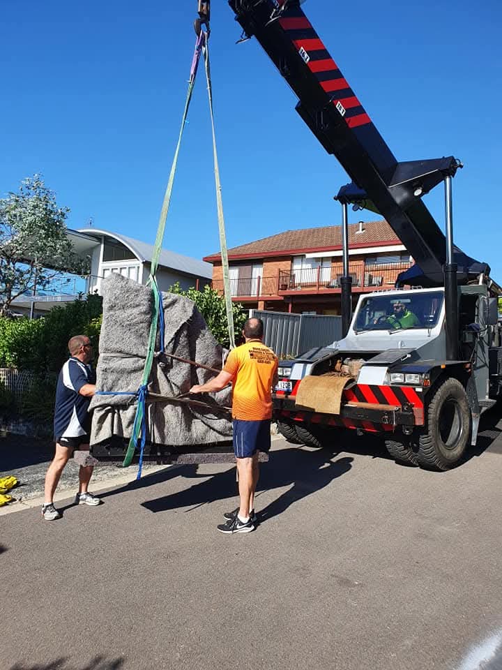 Norm Eacott Removals And Storage removalist work in Berkeley Vale