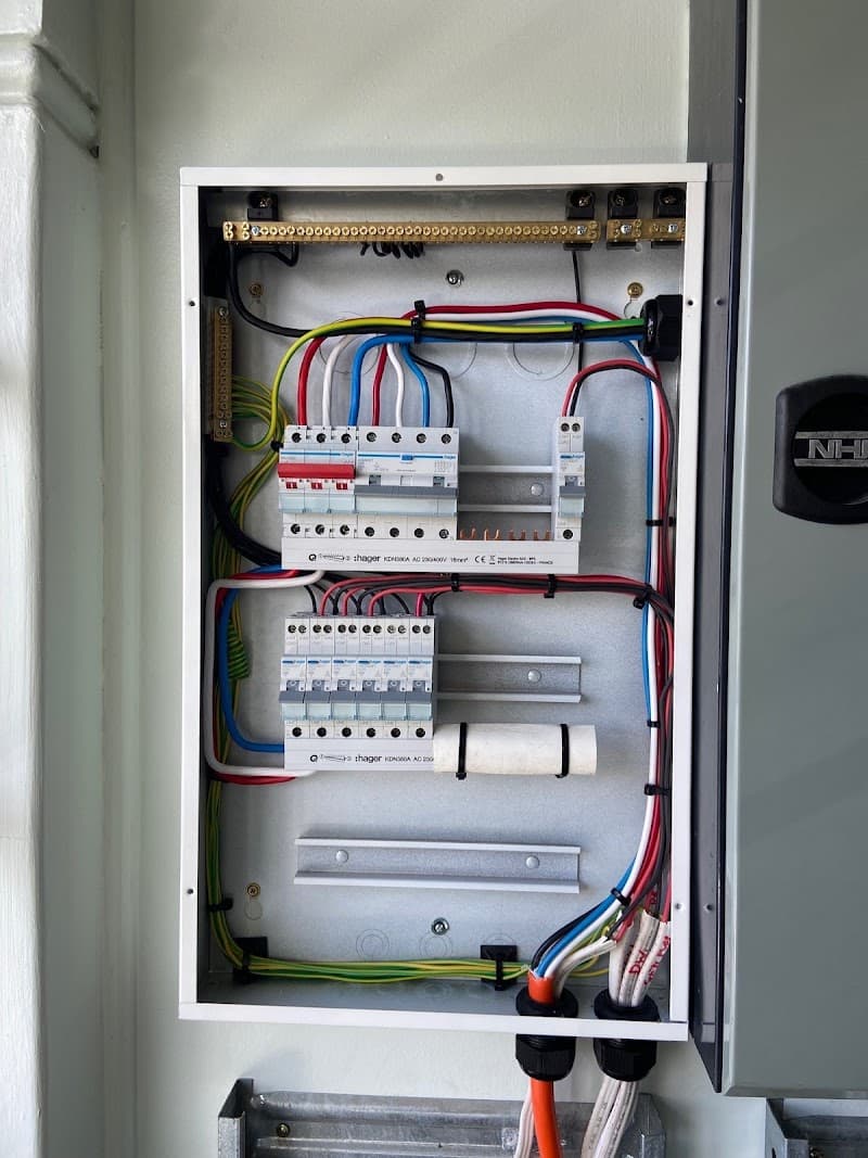 Northern Energy Group Pty Ltd solar panel installation work in Garbutt