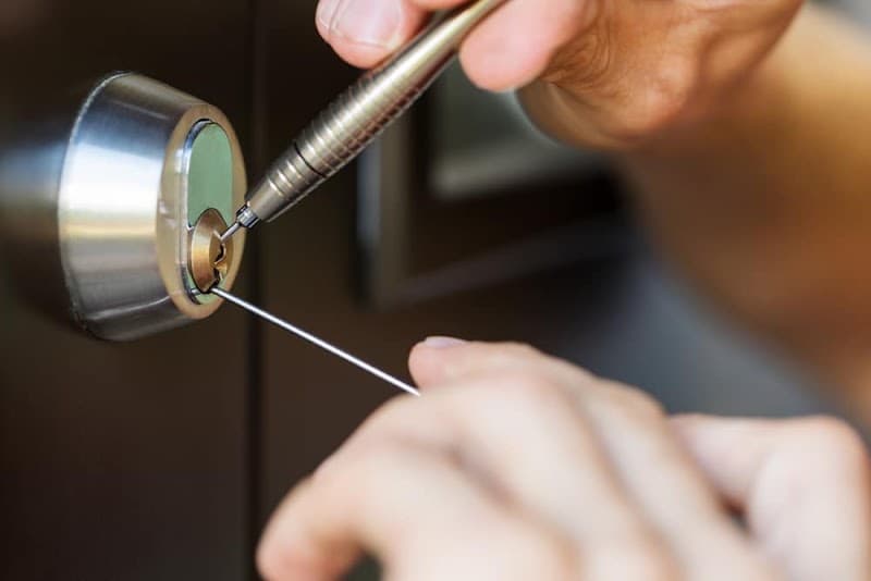 Northlakes Locksmiths locksmith work in Charmhaven