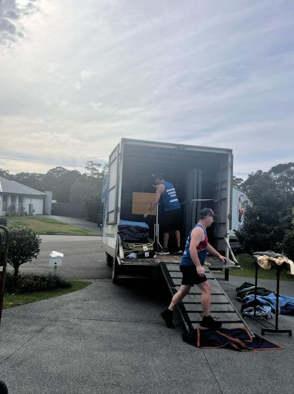 Novocastrian Removals & Storage removalist work in Cardiff