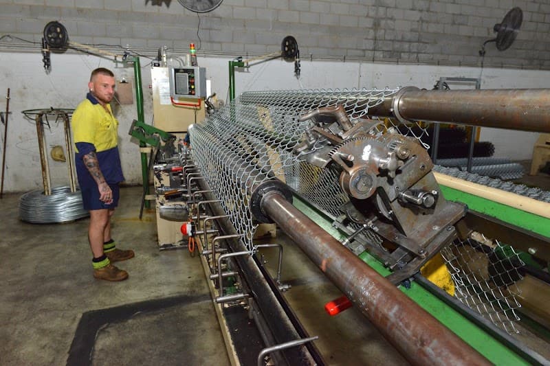 NQ Chain Wire Manufacturers fencing work in Bentley Park