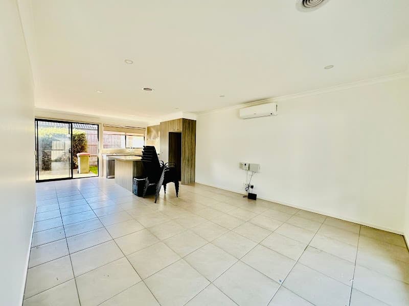 NR House Painting Services painter work in Dandenong