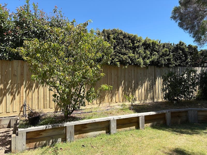 Oasis Fencing fencing work in Frankston North