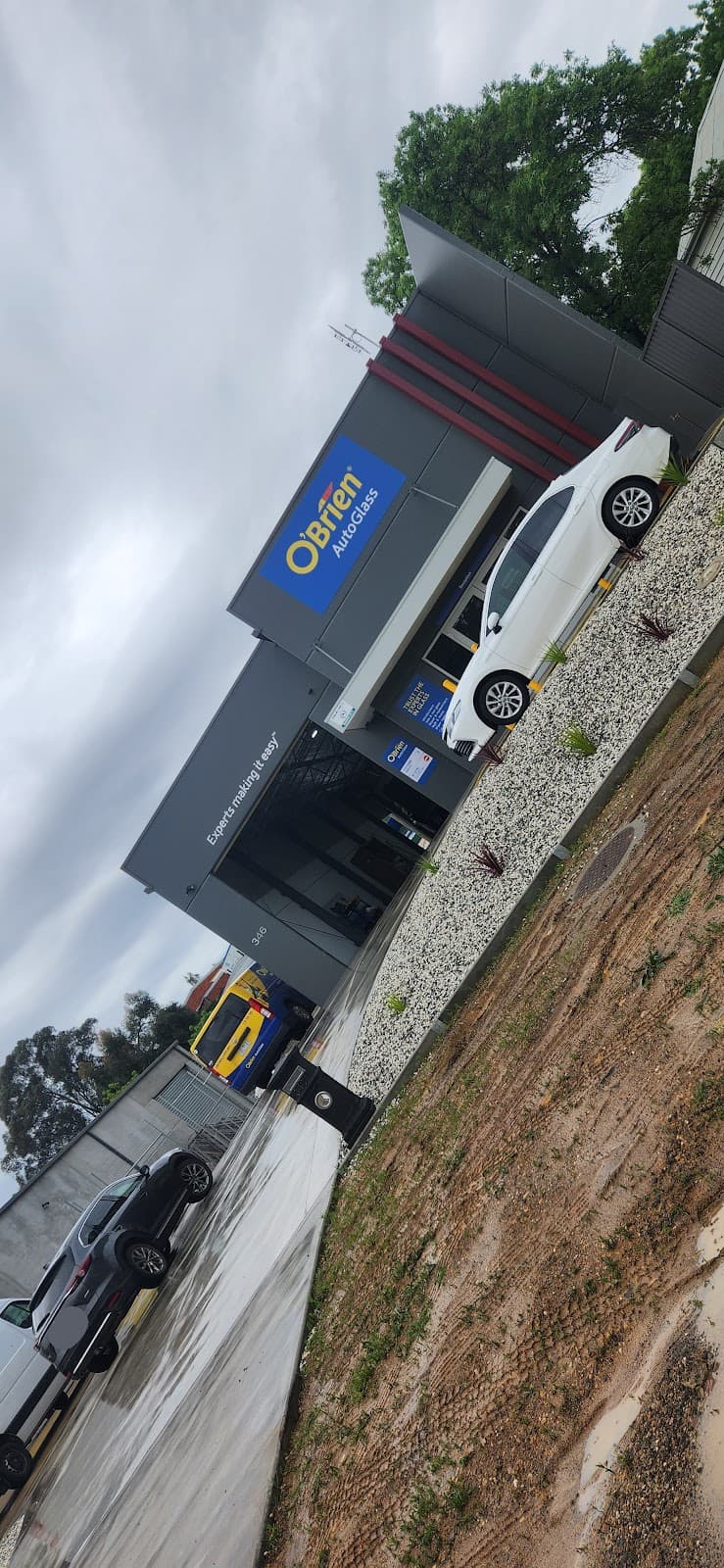 O'Brien® AutoGlass Bendigo window tinting work in Golden Square
