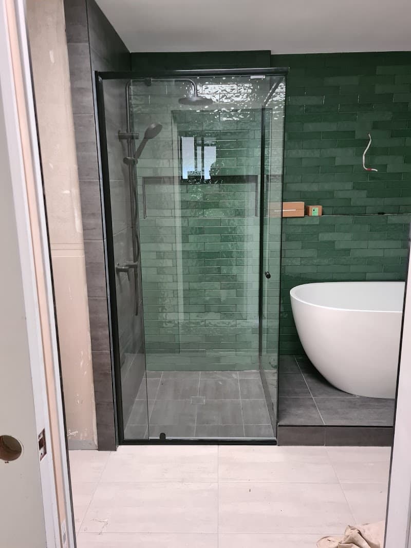 Oceanview Glass glass & glazier work in Tugun