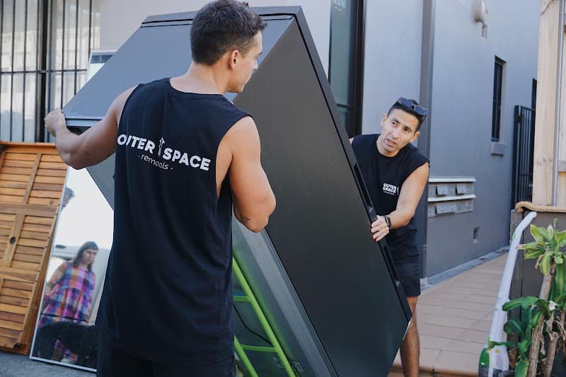 Outer Space Removals removalist work in Bondi Beach
