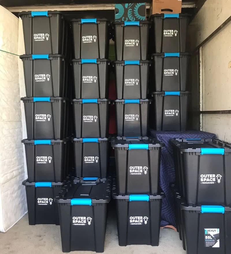Outer Space Removals removalist work in Bondi Beach