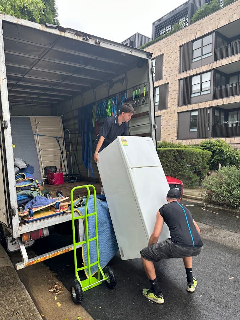 Outer Space Removals removalist work in Bondi Beach