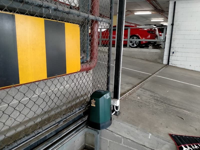 OWL Automation garage doors work in Browns Plains