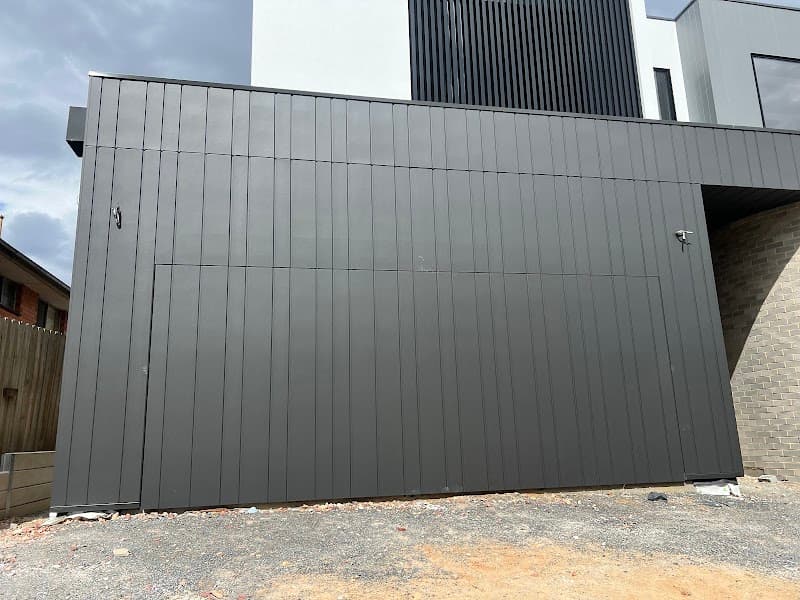 Oz Garage Doors garage doors work in Carrum Downs