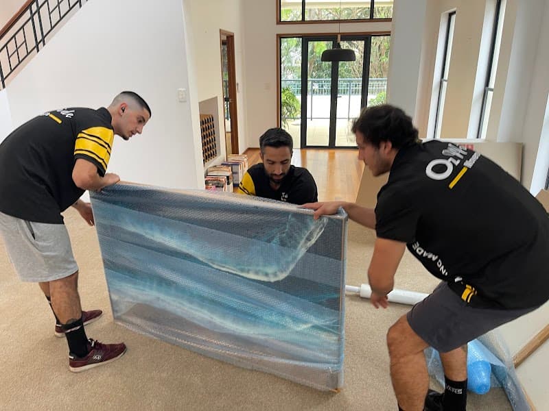 Ozwide Movers removalist work in Herston