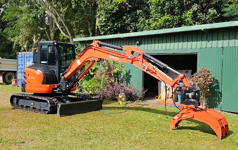 Ozworks FNQ demolition work in Gordonvale