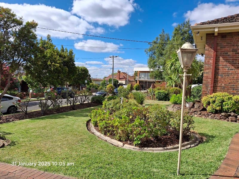 Ozzie Mowing & Gardening gardening work in Clifton Hill