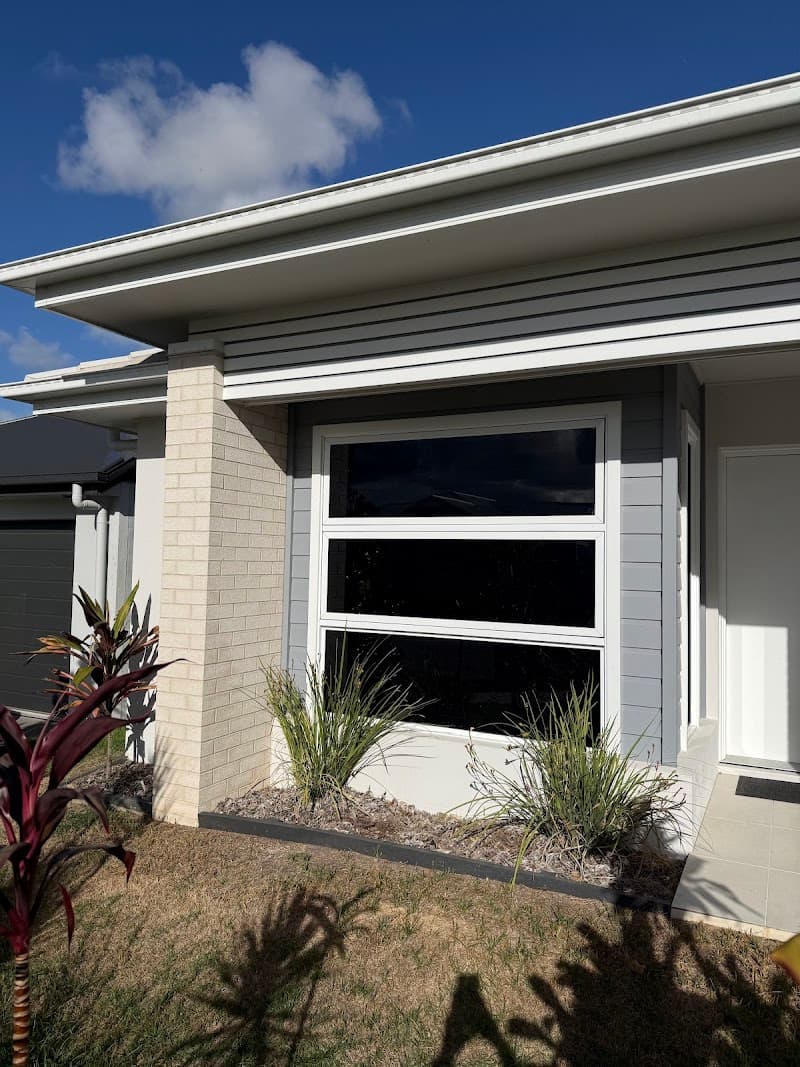 Pampix Window Tint window tinting work in Woolloongabba