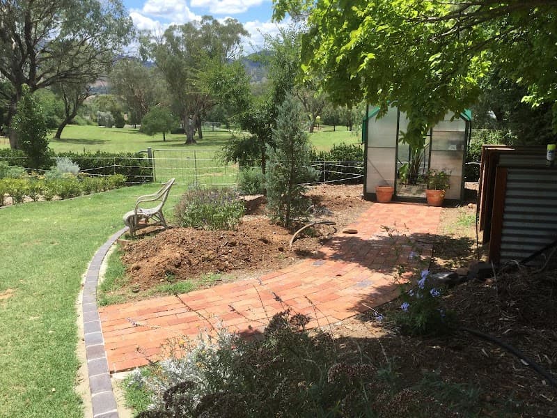 Pavewell Constructions landscaping work in Herons Creek
