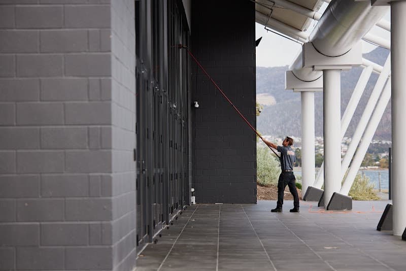 Peachie Clean - Office and Commercial Cleaning Hobart and Surrounds oven & bbq cleaning work in North Hobart