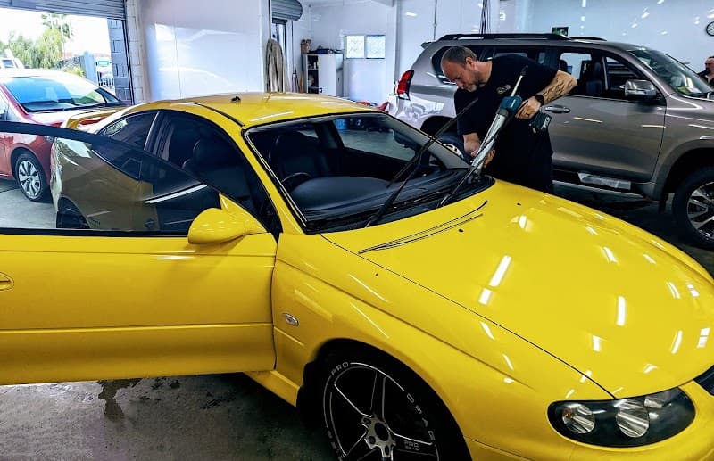 Peel Tinting and Windscreens window tinting work in Mandurah