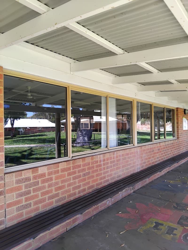 Peel Window Cleaning gutter cleaning work in Mandurah
