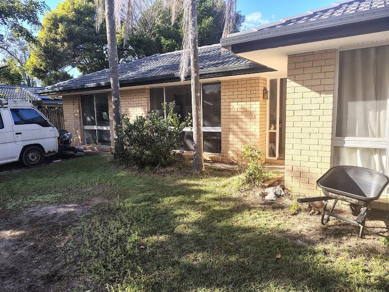 Peninsula Render Co. painter work in Redcliffe