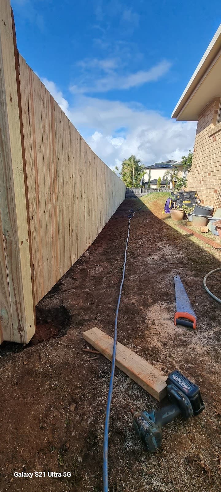 Perfect fencing fencing work in Redland Bay