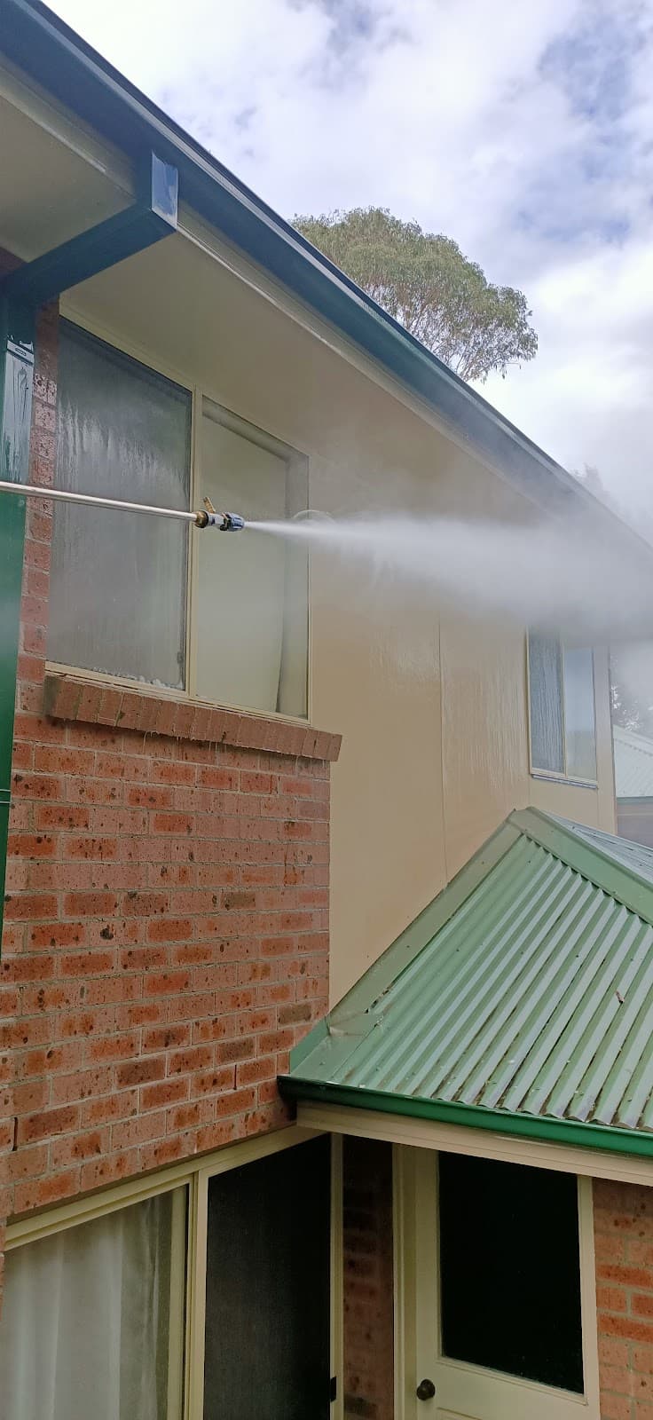 PerpetualApex PTY LTD pressure washing work in Penrith